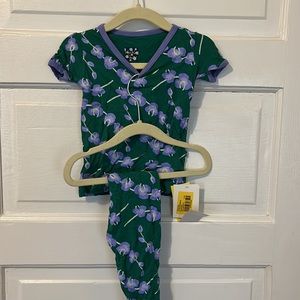 NWT but very wrinkled Kickee Pants set.